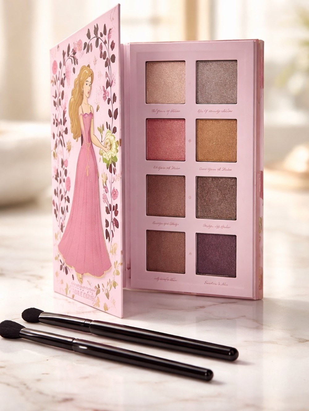 Disney Pink & Gold 12-Color Shimmer Eyeshadow Palette with Mary Kay Brushes